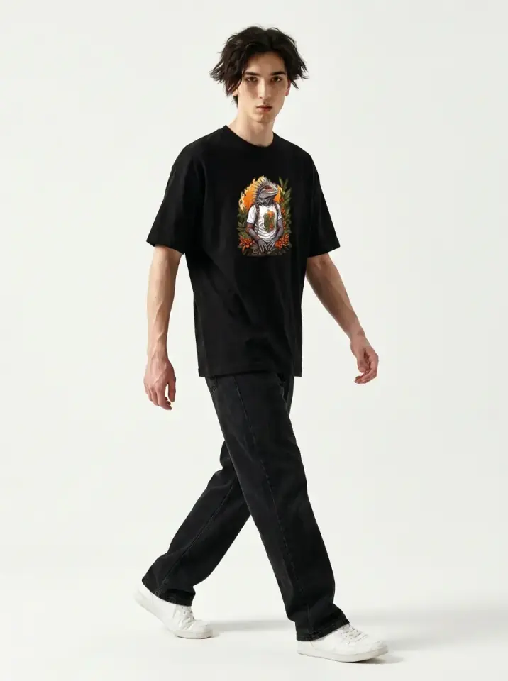 Iguana Mood Oversized T-Shirt