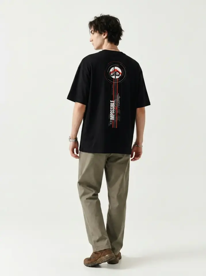 UP IMPOSSIBLE Oversized T-Shirt